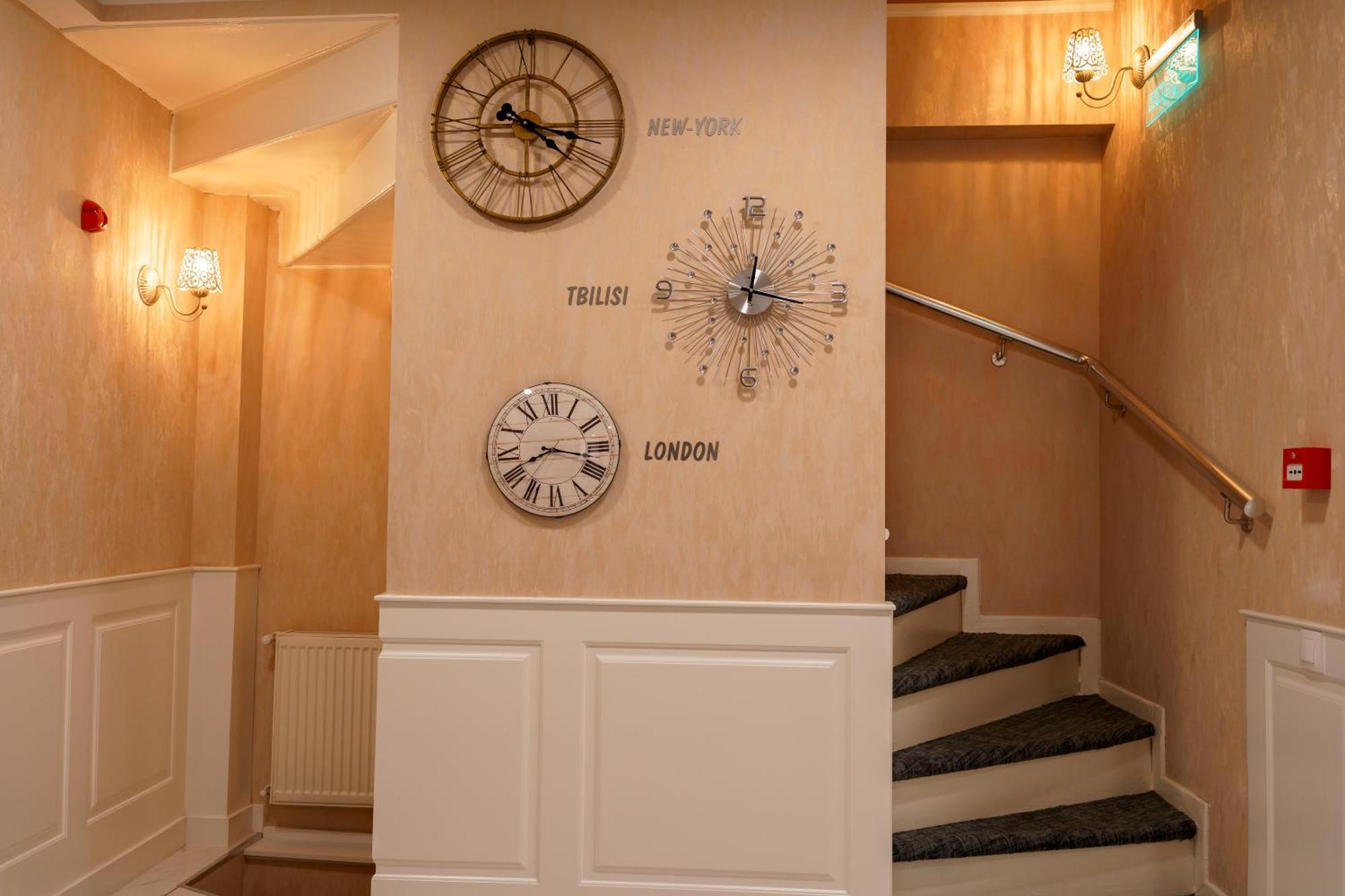 טביליסי Hotel Well Inn מראה חיצוני תמונה