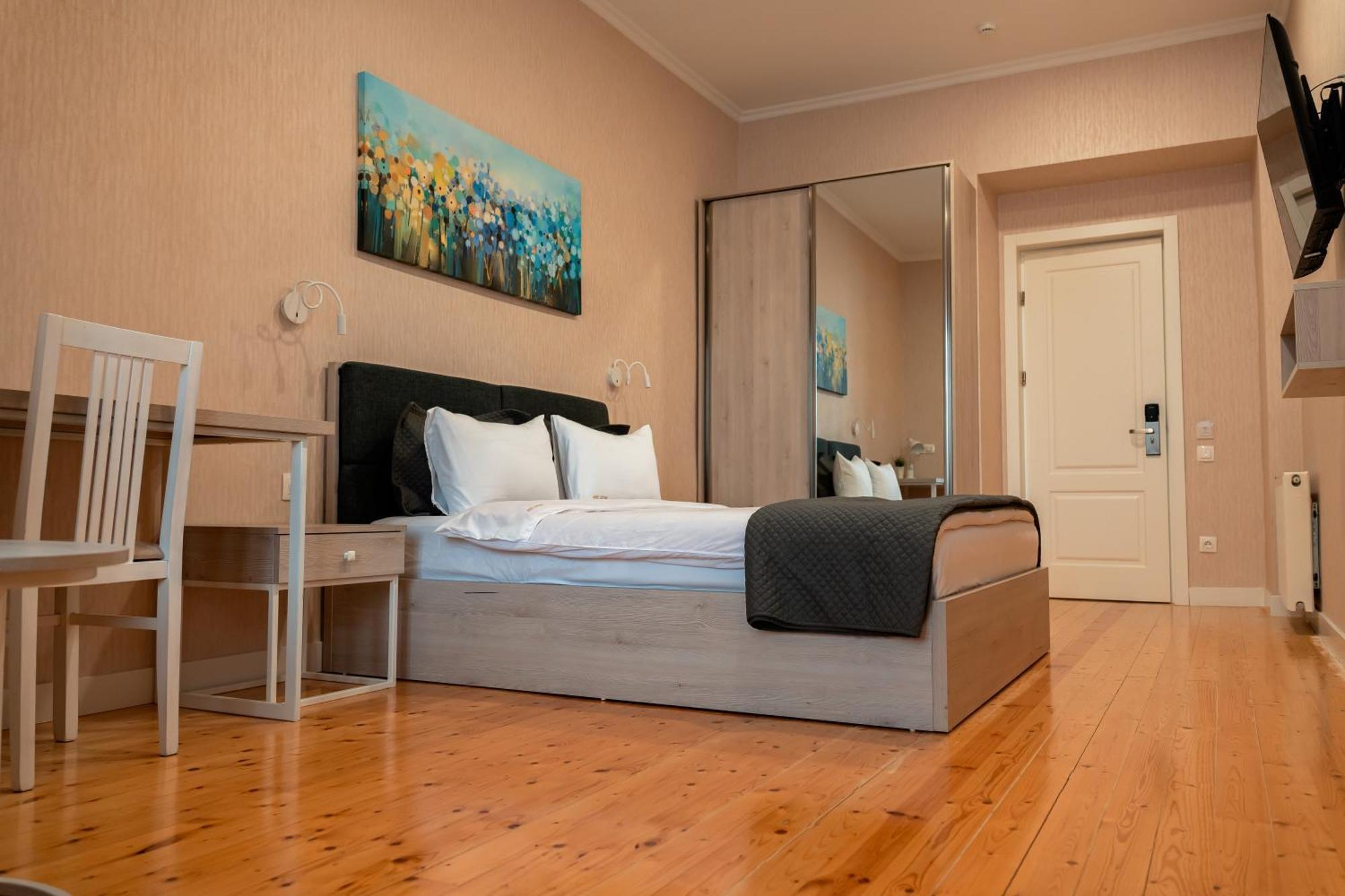 טביליסי Hotel Well Inn מראה חיצוני תמונה