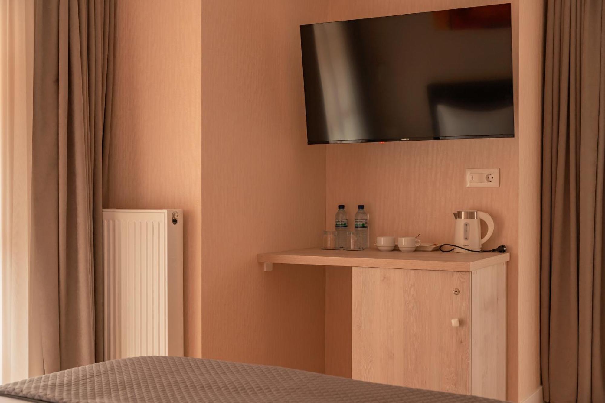 טביליסי Hotel Well Inn מראה חיצוני תמונה