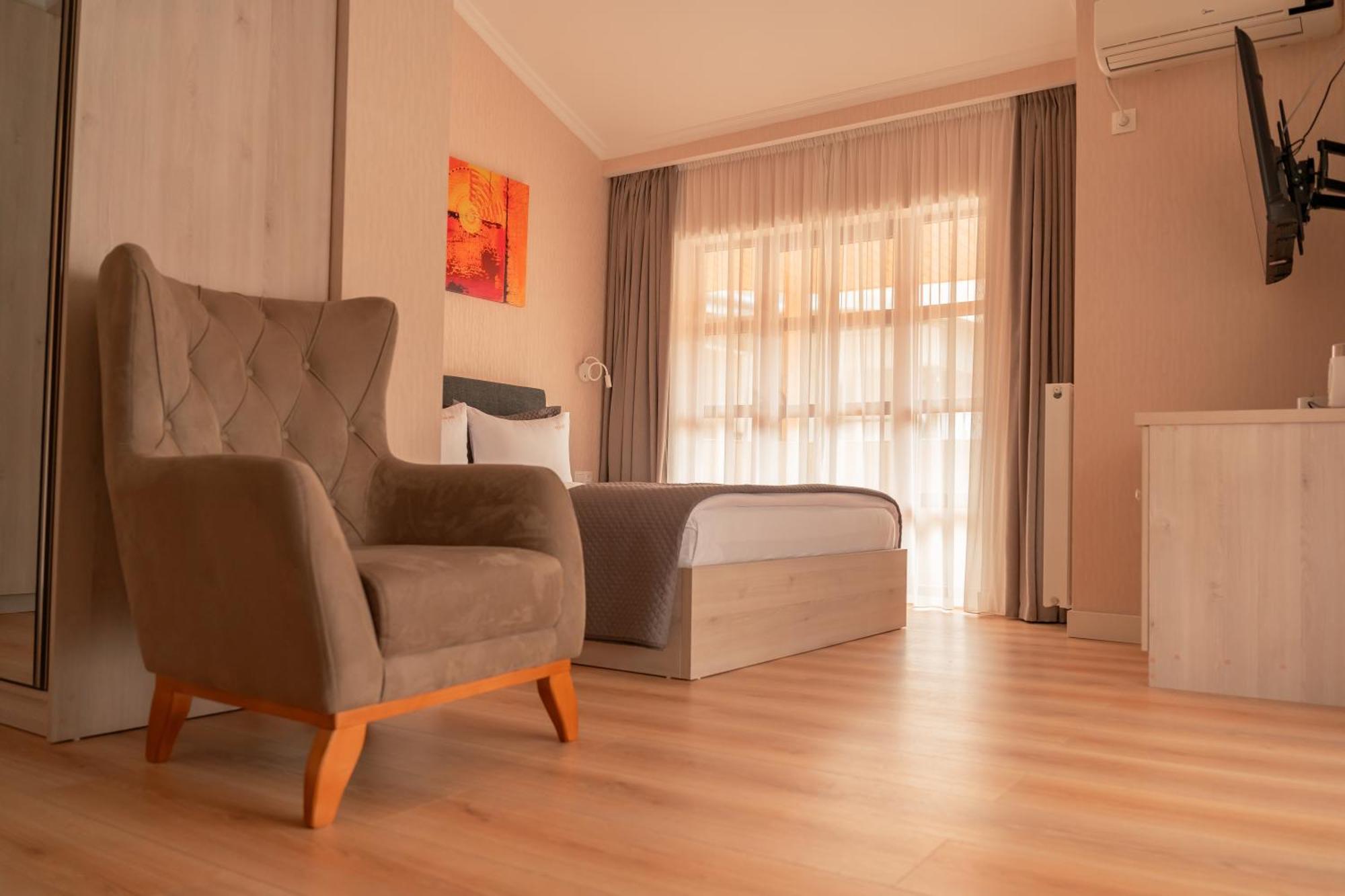 טביליסי Hotel Well Inn מראה חיצוני תמונה