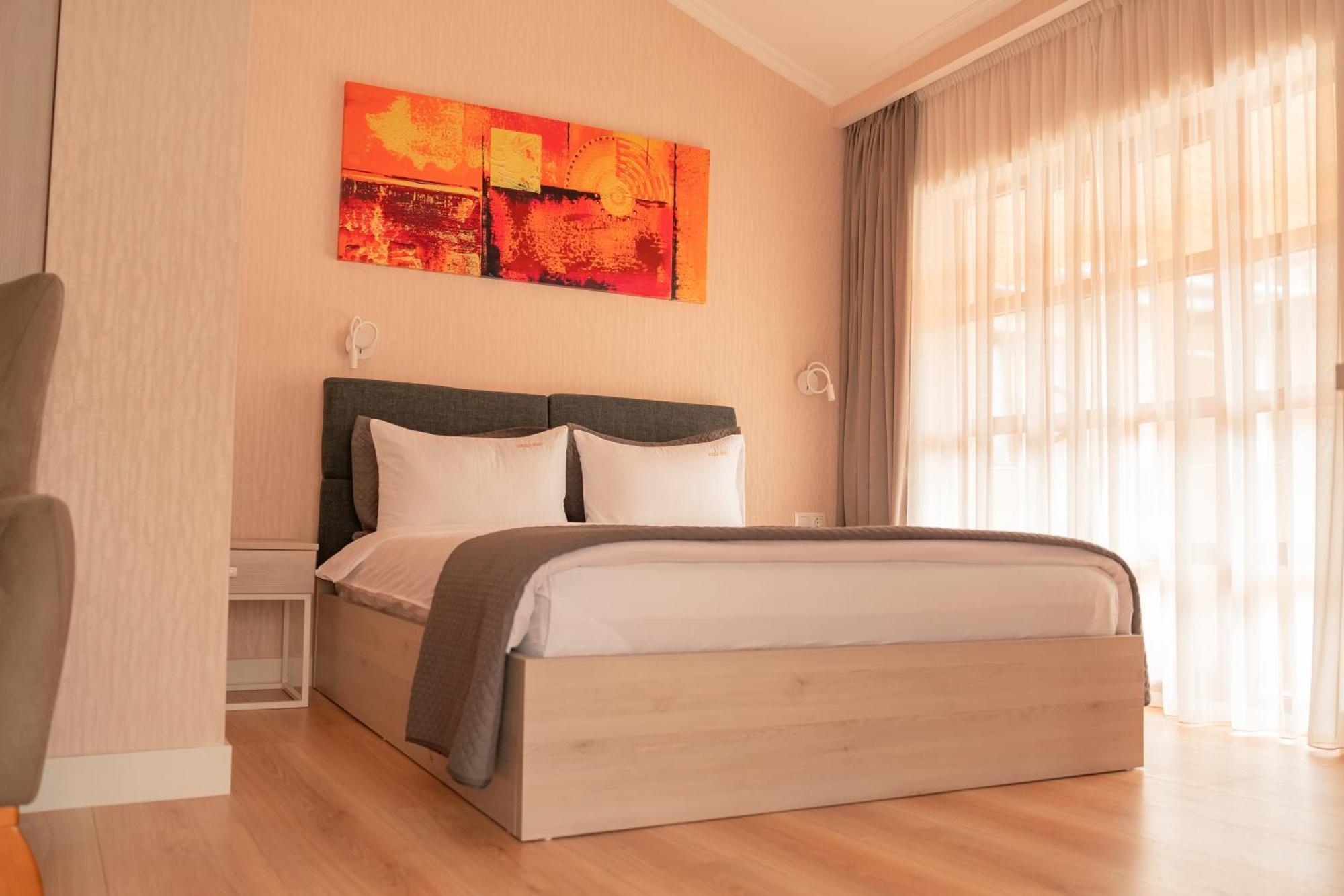 טביליסי Hotel Well Inn מראה חיצוני תמונה