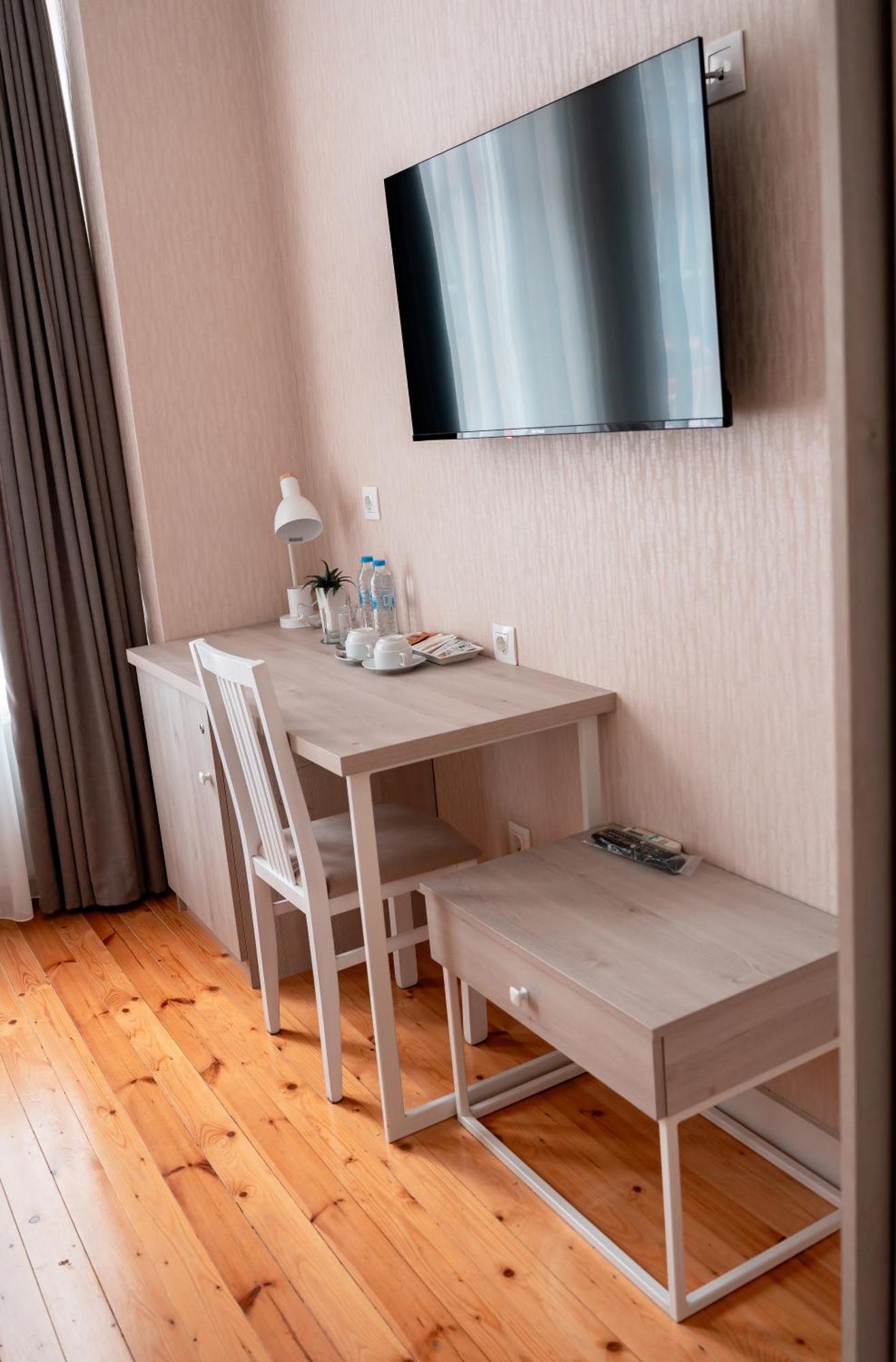 טביליסי Hotel Well Inn מראה חיצוני תמונה