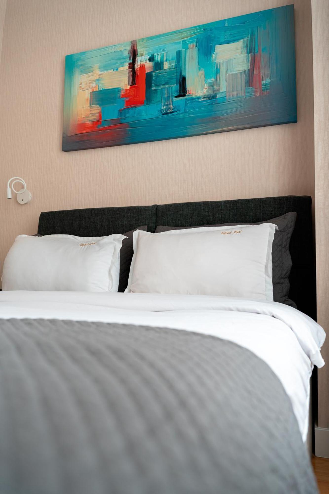 טביליסי Hotel Well Inn מראה חיצוני תמונה